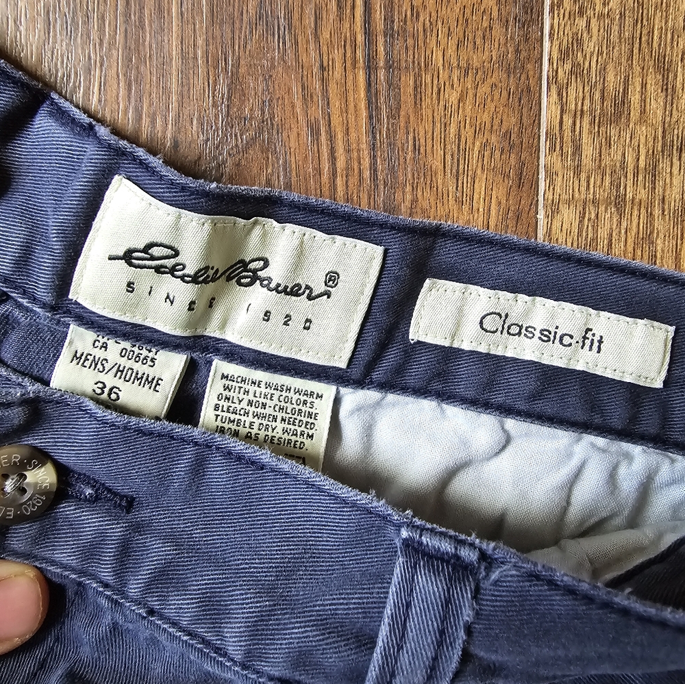 Eddie Bauer Shorts - Picture 5 of 5